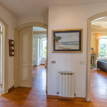 Hintown Liberty Flat * Сестри-Леванте